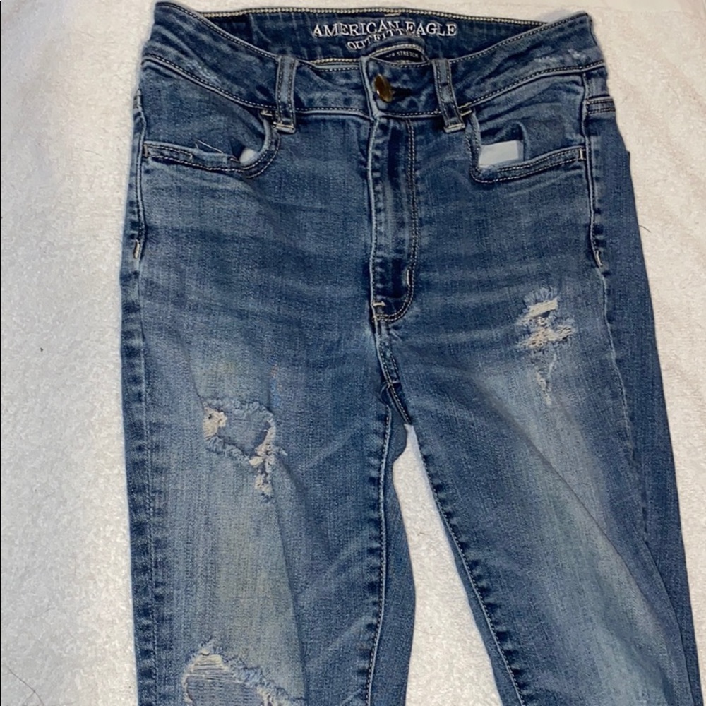 Ripped American Eagle High Rise Jeans